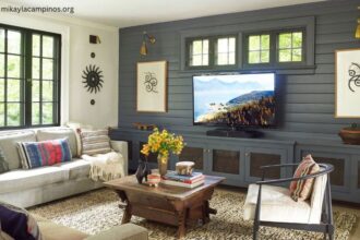 How to Decorate an Entertainment Center